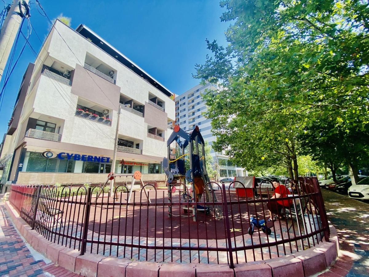 New City Studios With Balcony Bucharest Exterior photo